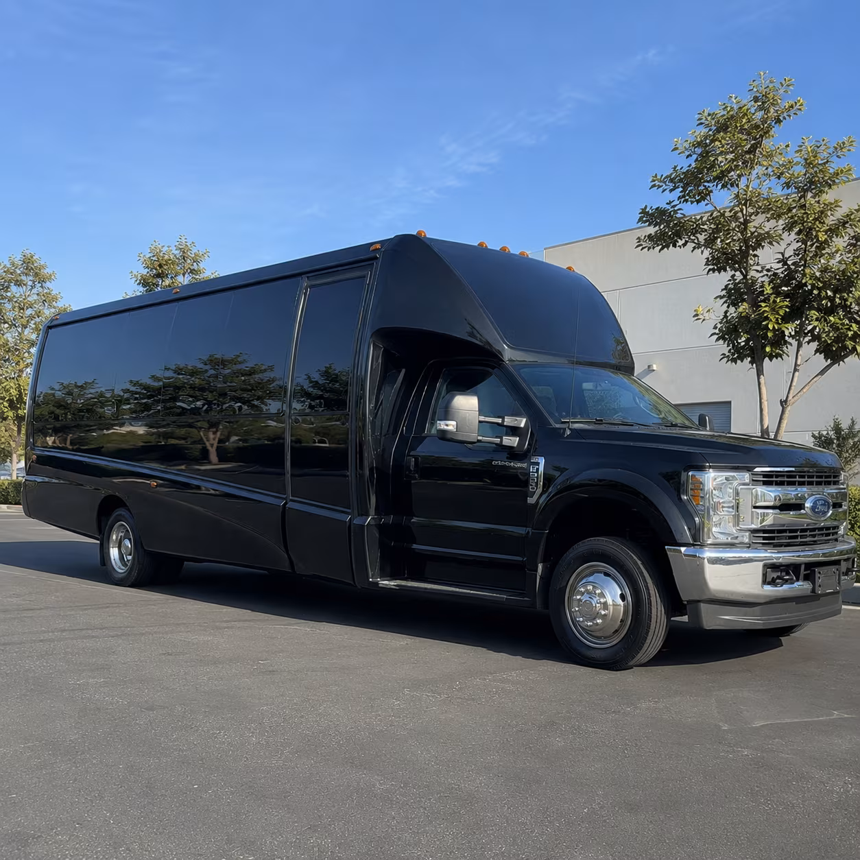 newark new years eve party bus rental