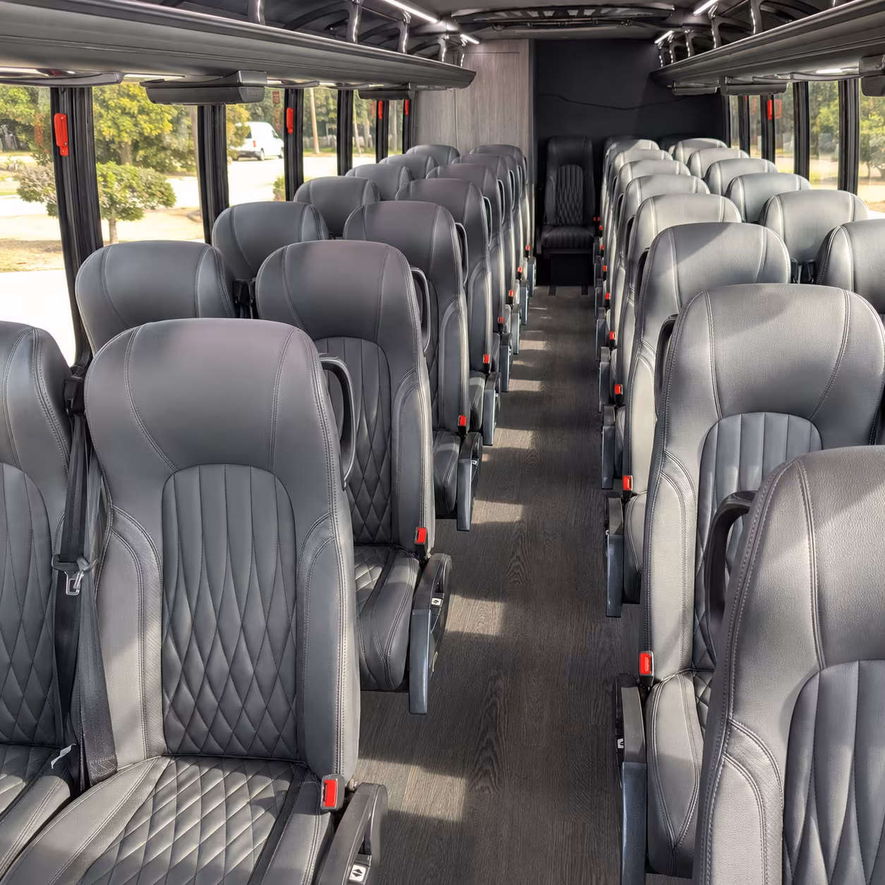 shuttle bus service between ewr and new york city hotels and venues
