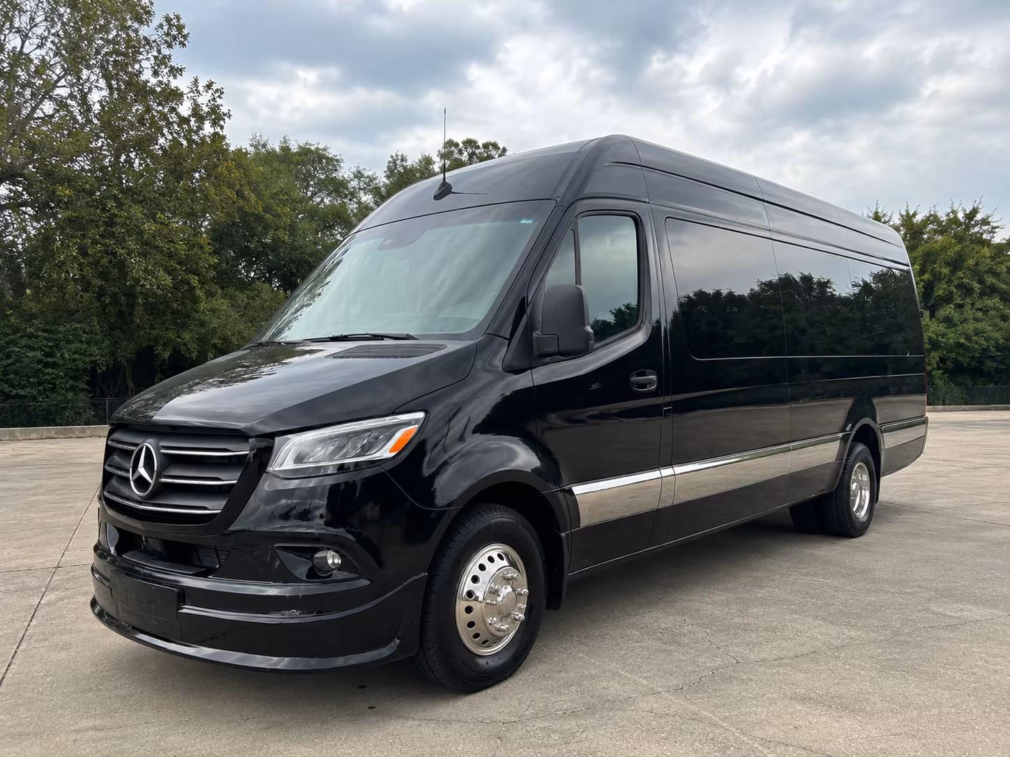 sprinter vans and minibuses for smaller concert groups in newark